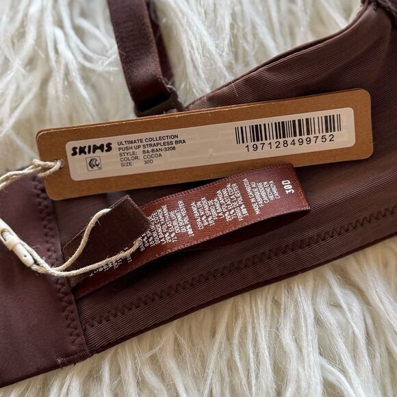 Skims Ultimate Push Up Strapless Bra Cocoa Size 30D - Picture 10 of 10